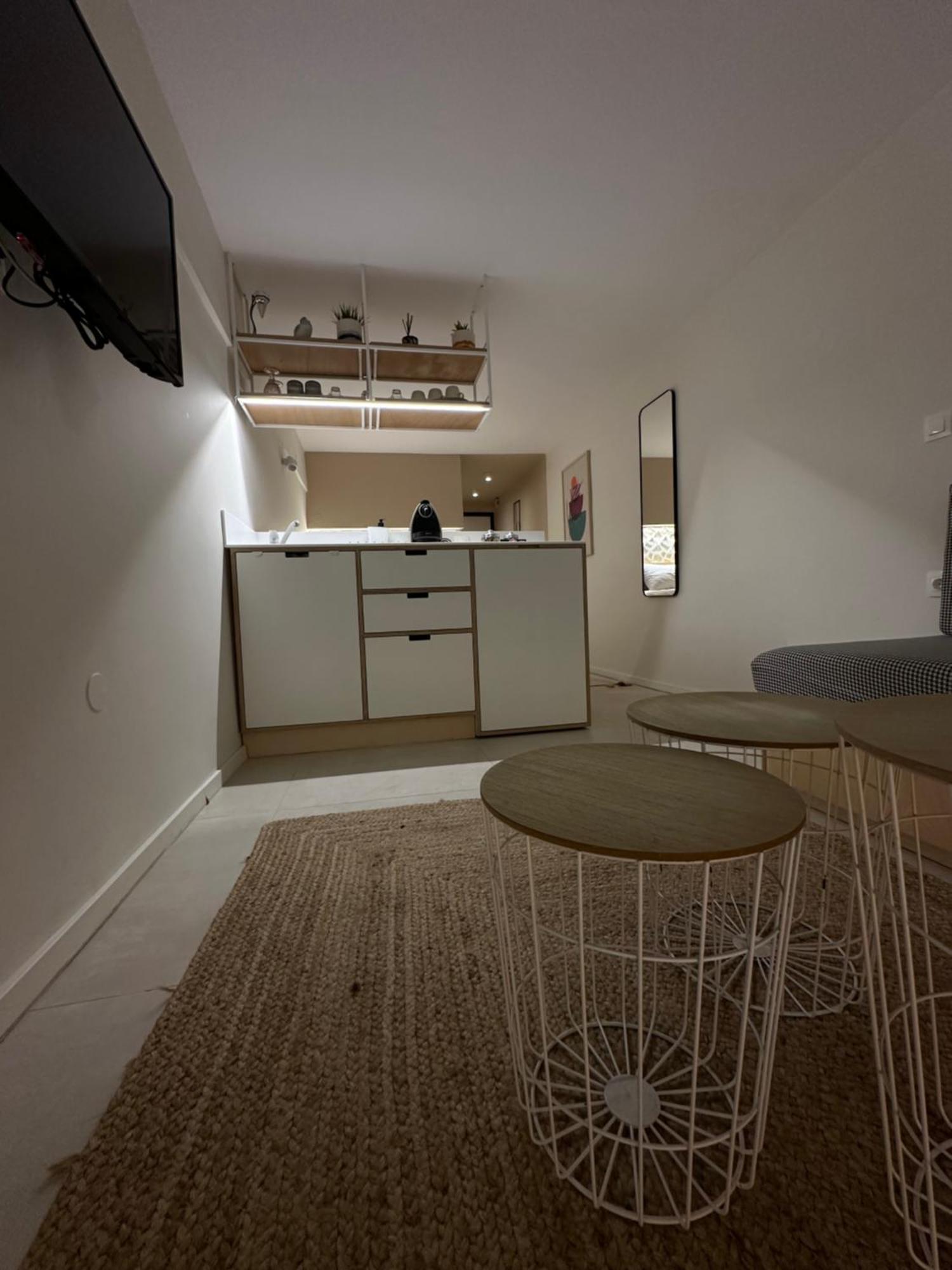 Urban Hide Apartment Thessaloniki Exterior photo